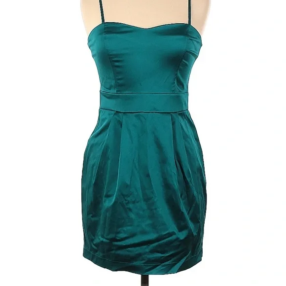 green emerald velvet dress Strapless Satin Mini Dress Camel / XL main image 0